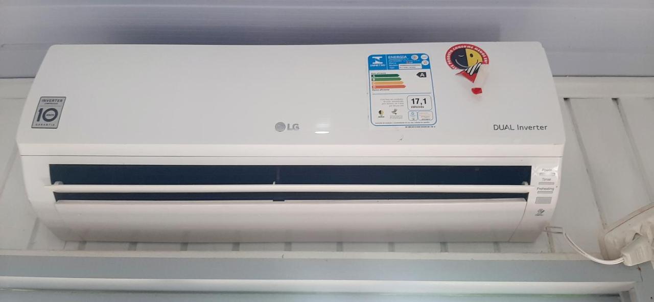 Casa De 2 Quartos Com 2 Ares-Condicionados Em Torres-Rs - Na Mais Bela Praia Gaucha - Cozinha - Banheiro - Tv Smart 32 E Wi-Fi - Estacionamento - Anfitria Superhost No Bnb Villa Kültér fotó